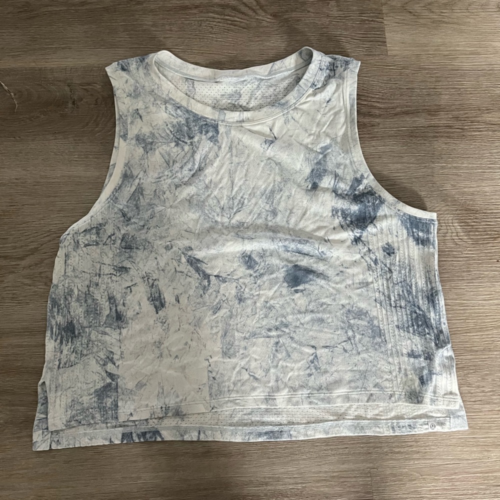 Lululemon Train to Be Tank